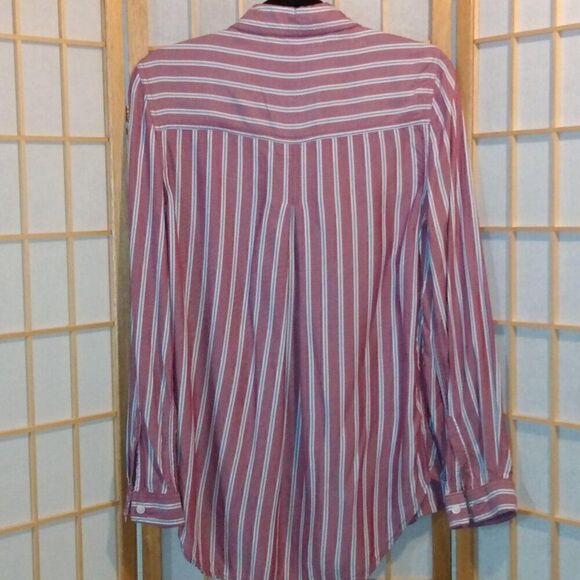 Bundle of 2 S Beach Lunch Lounge Tops - Picture 11 of 16